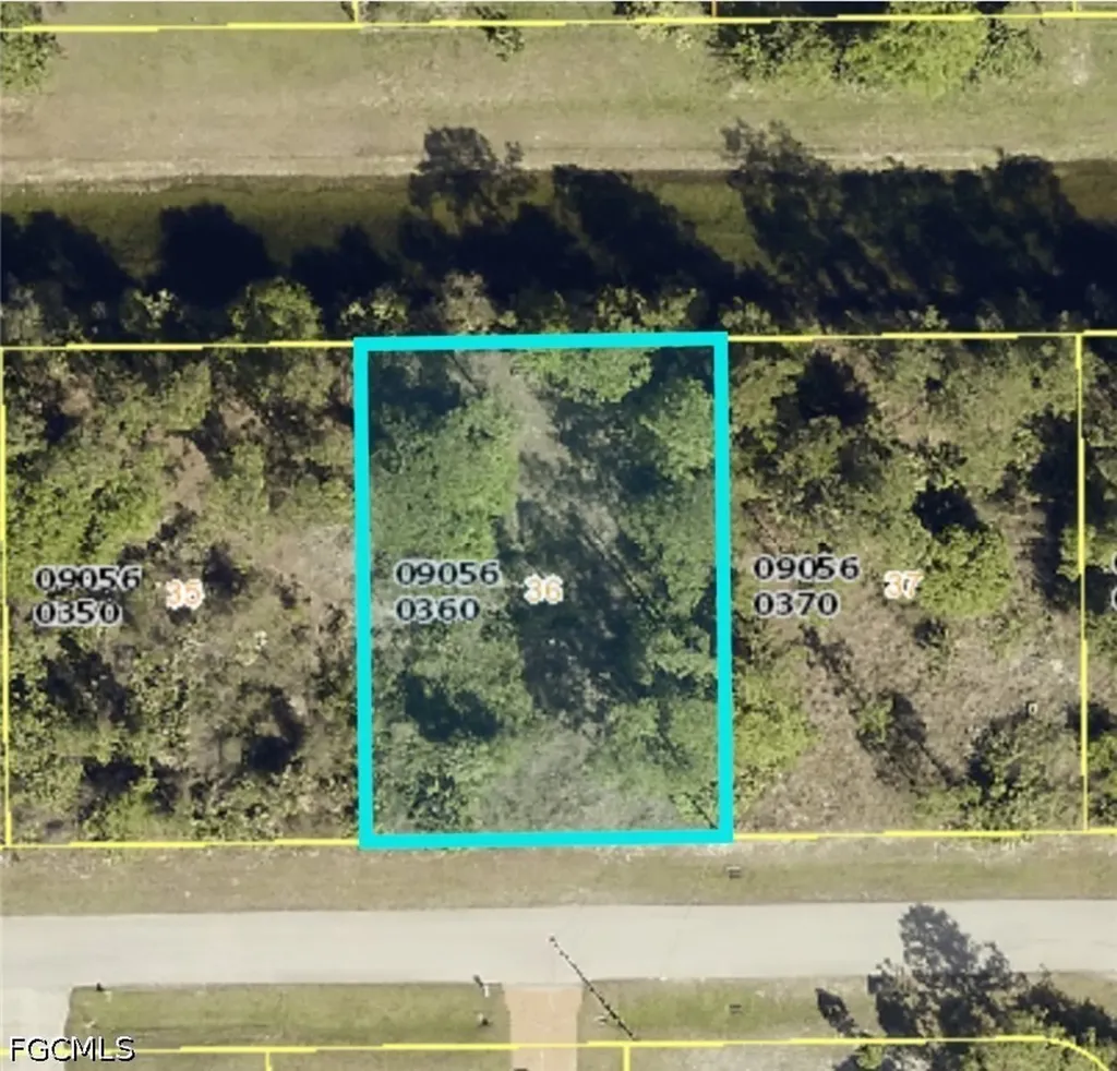 1039 Binkley Street E Lehigh Acres FL 33974