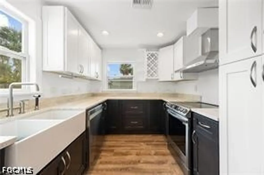 4462 E Riverside Drive Fort Myers FL 33905