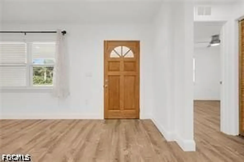 4462 E Riverside Drive Fort Myers FL 33905