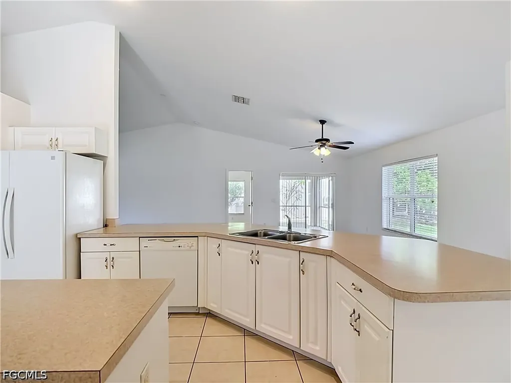 1801 SW 47th Terrace Cape Coral FL 33914