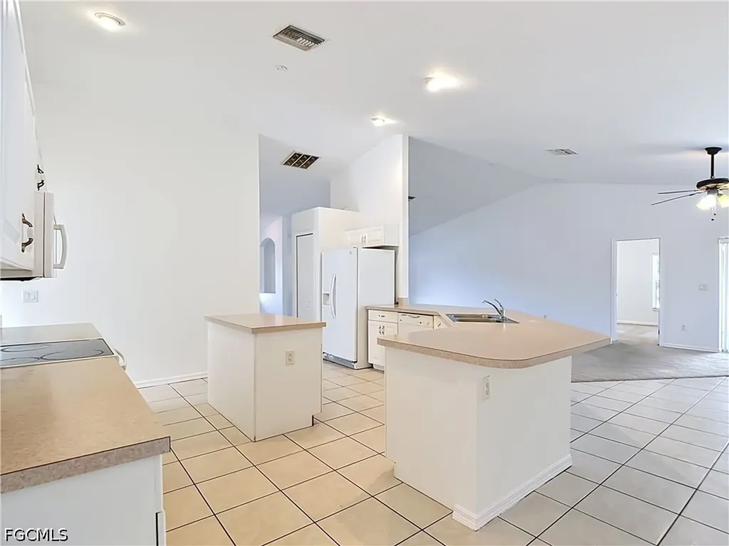 1801 SW 47th Terrace Cape Coral FL 33914