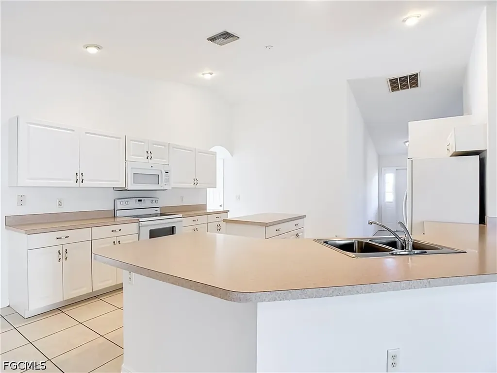 1801 SW 47th Terrace Cape Coral FL 33914