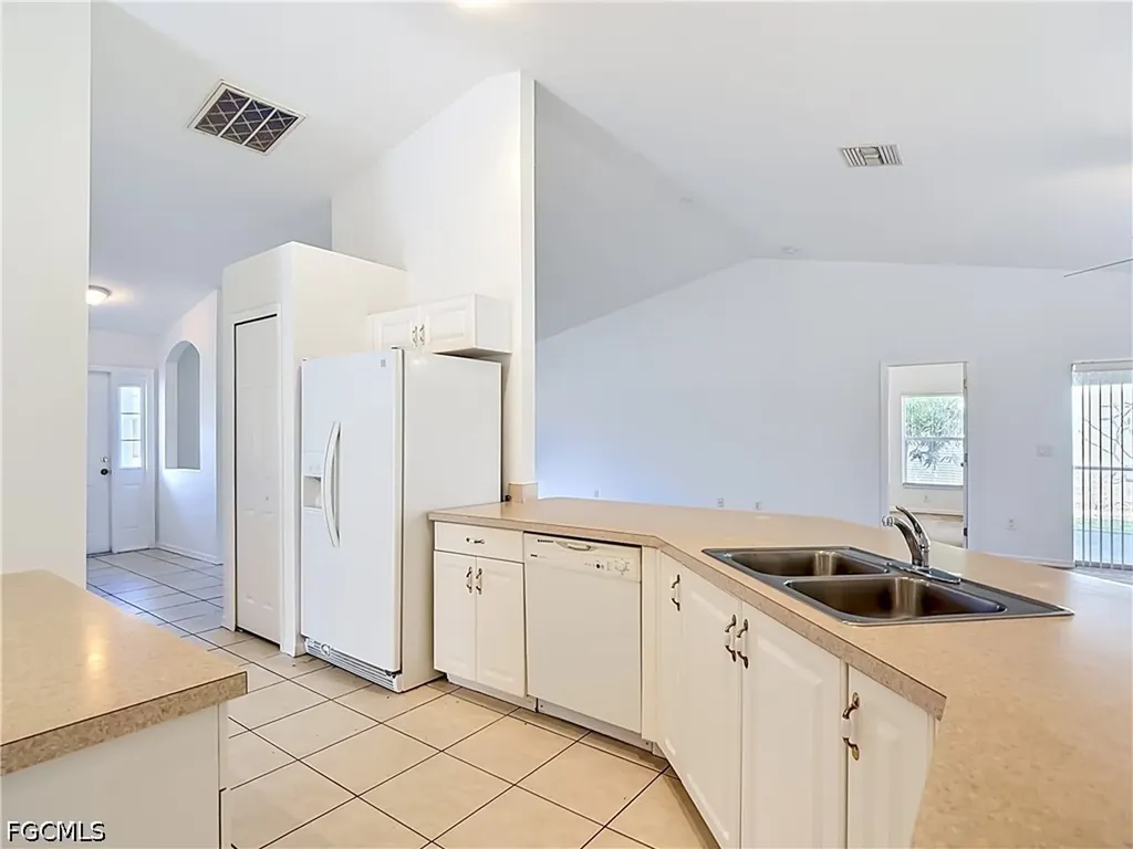 1801 SW 47th Terrace Cape Coral FL 33914