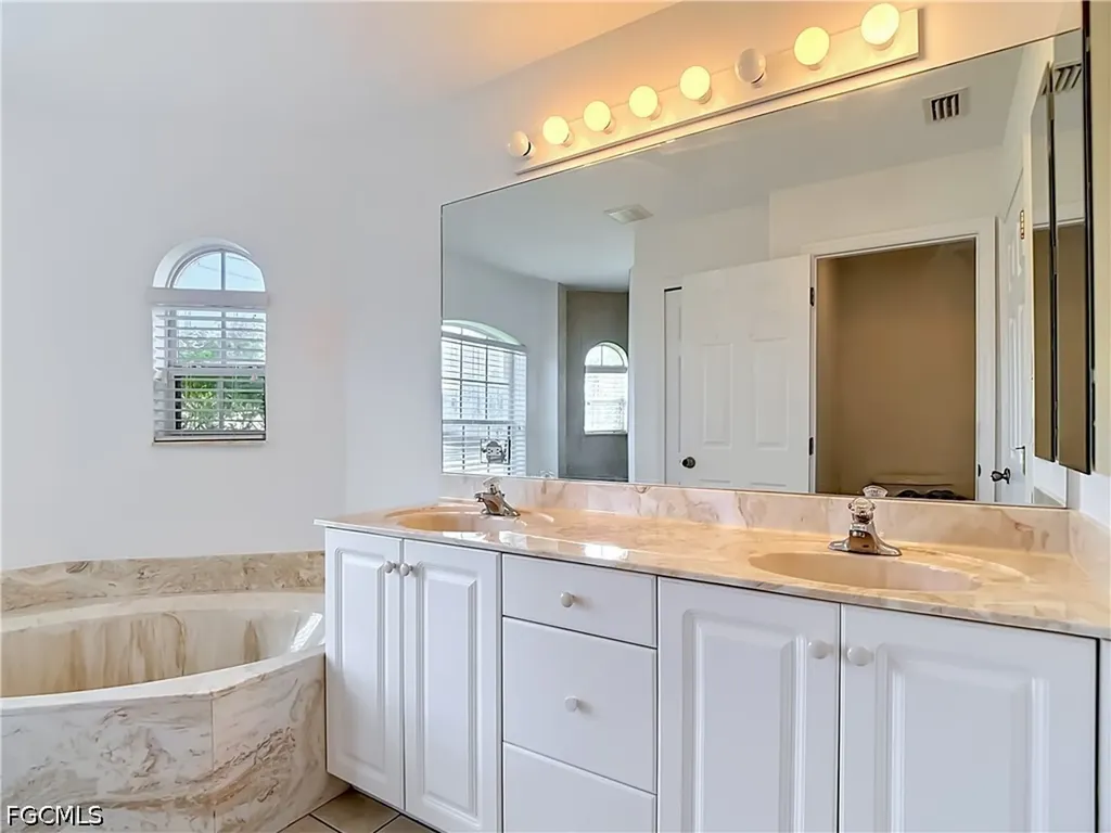 1801 SW 47th Terrace Cape Coral FL 33914