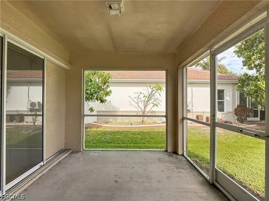 1801 SW 47th Terrace Cape Coral FL 33914