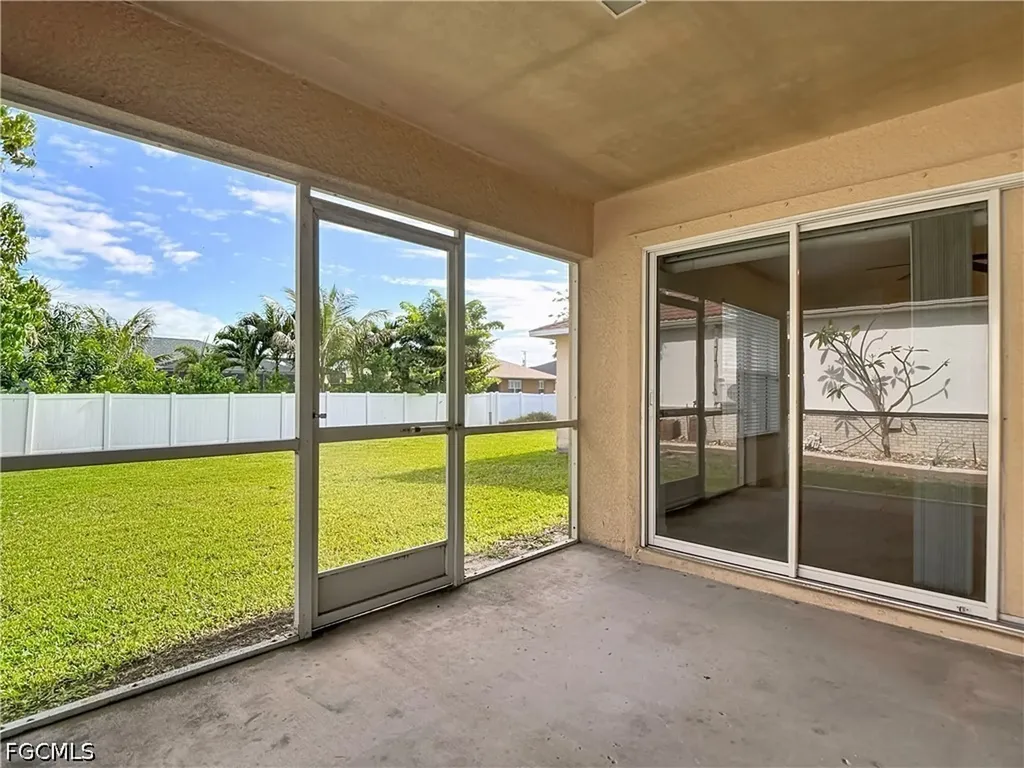 1801 SW 47th Terrace Cape Coral FL 33914