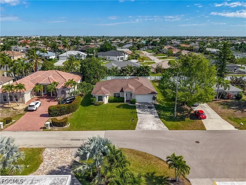 1801 SW 47th Terrace Cape Coral FL 33914