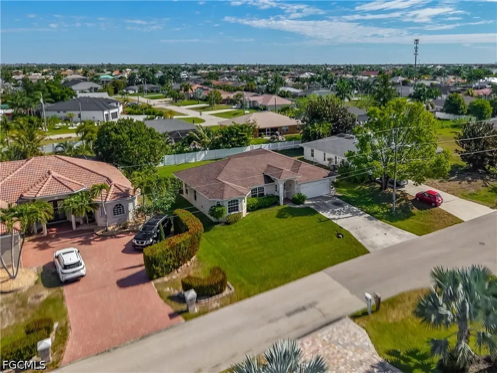 1801 SW 47th Terrace Cape Coral FL 33914