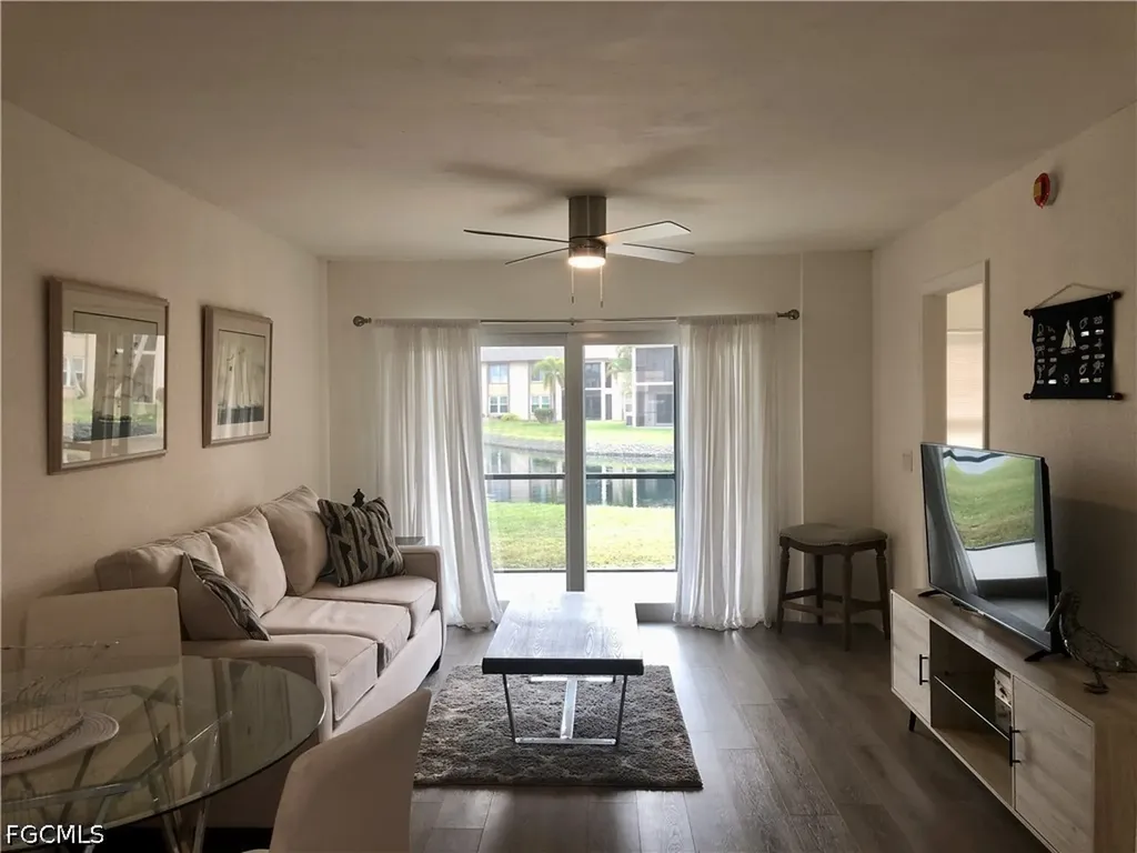 16881 Davis Road Fort Myers FL 33908