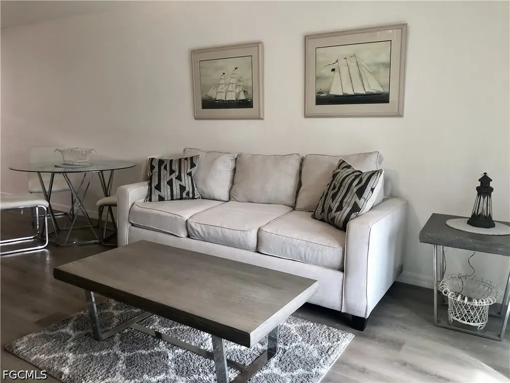 16881 Davis Road Fort Myers FL 33908
