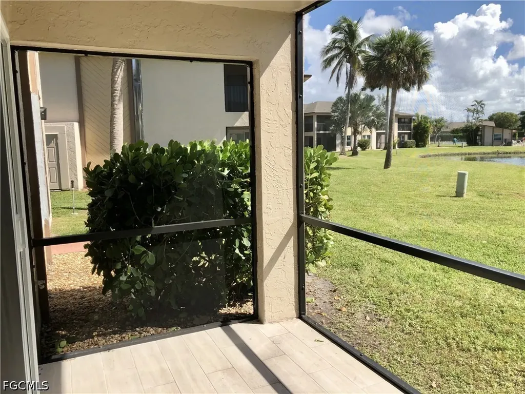 16881 Davis Road Fort Myers FL 33908