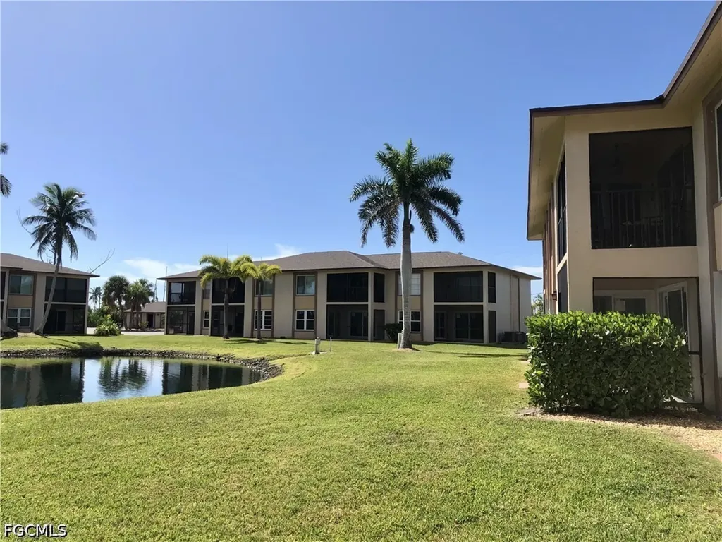16881 Davis Road Fort Myers FL 33908