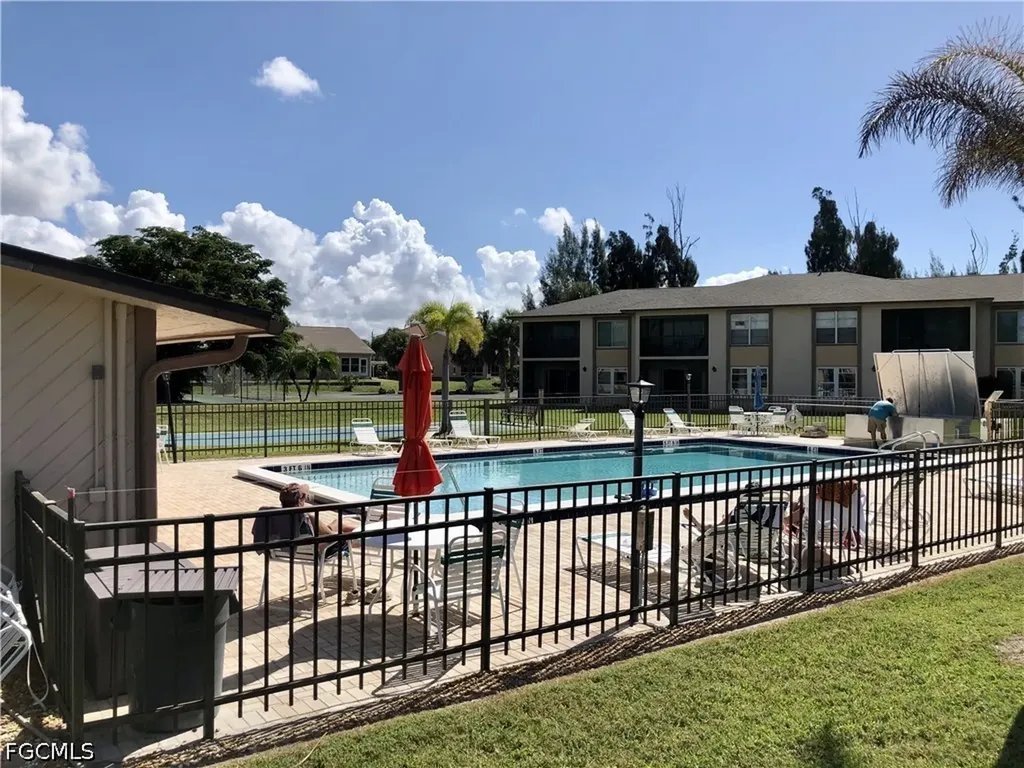 16881 Davis Road Fort Myers FL 33908