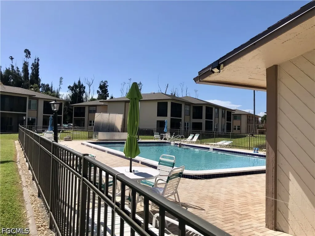 16881 Davis Road Fort Myers FL 33908