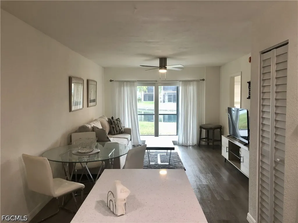 16881 Davis Road Fort Myers FL 33908