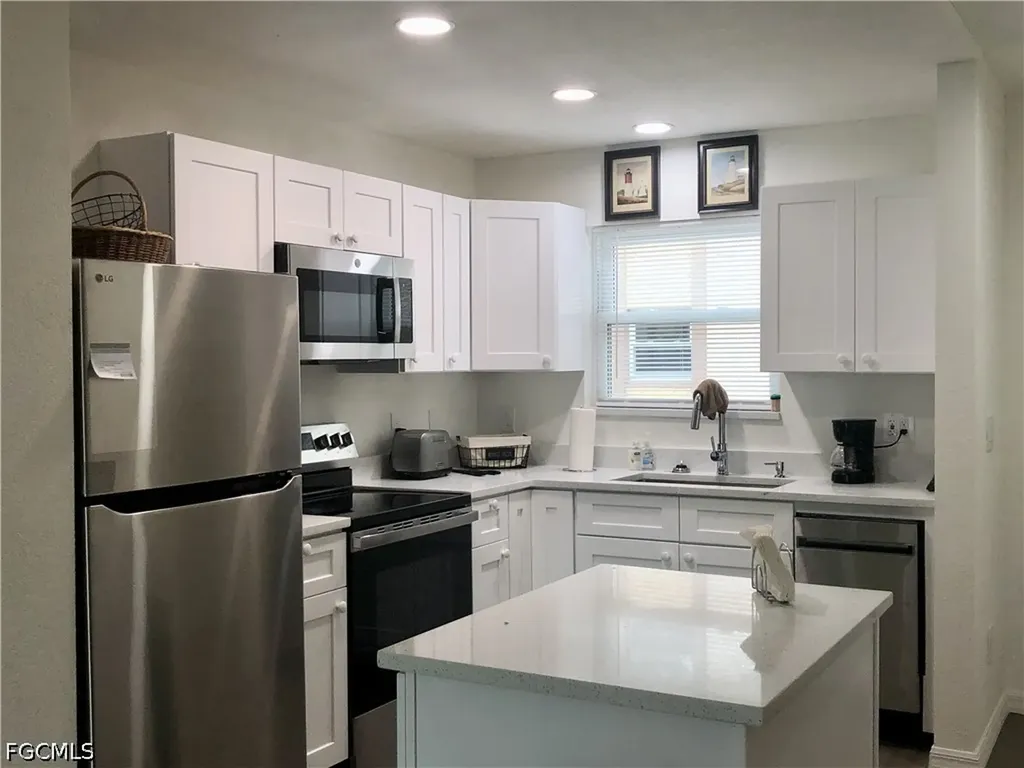 16881 Davis Road Fort Myers FL 33908