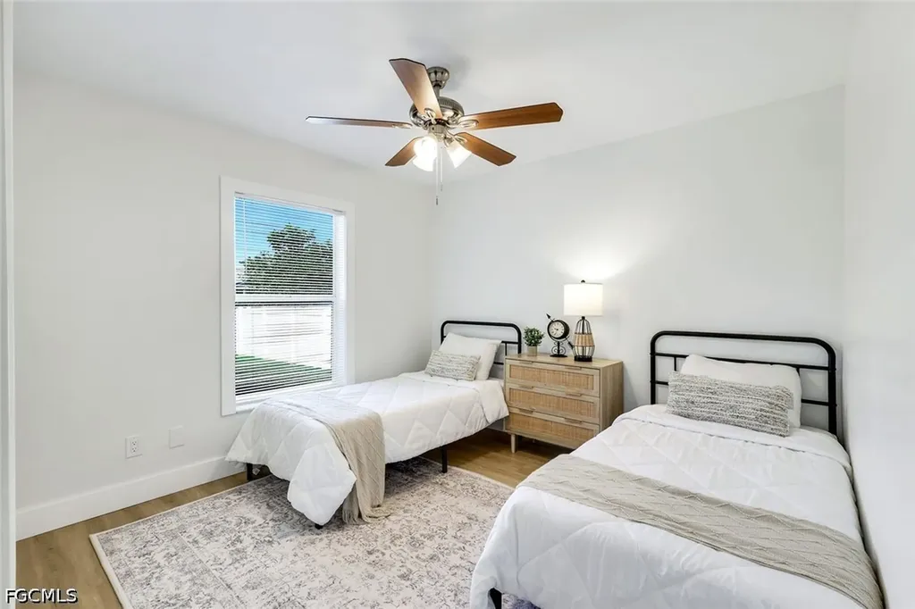 3322 Oasis Boulevard Cape Coral FL 33914