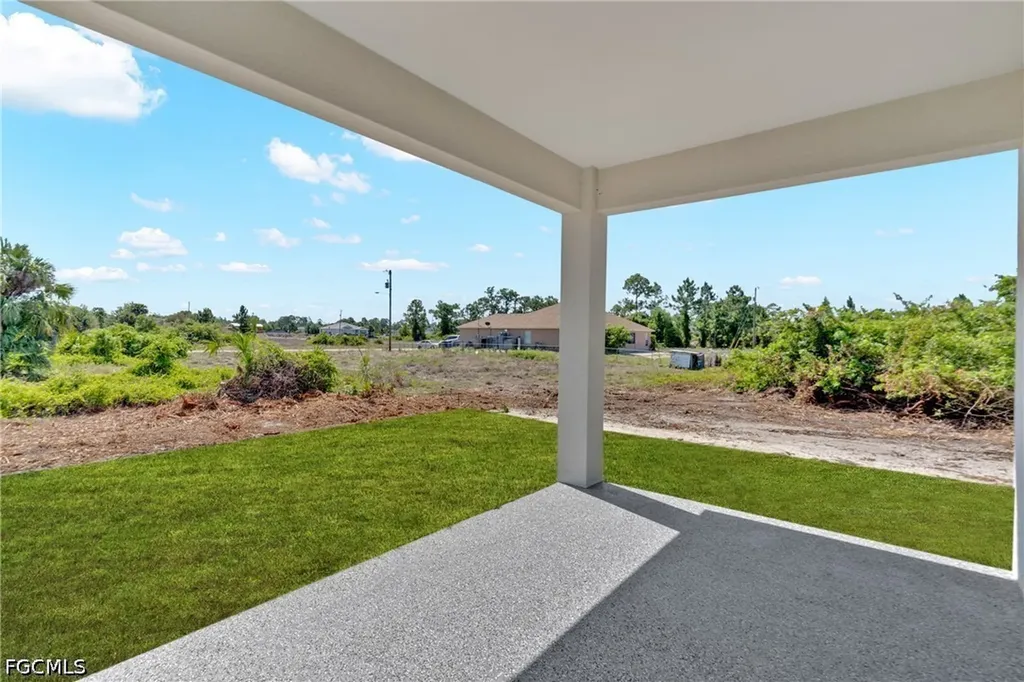 917 Margaret Avenue S Lehigh Acres FL 33974