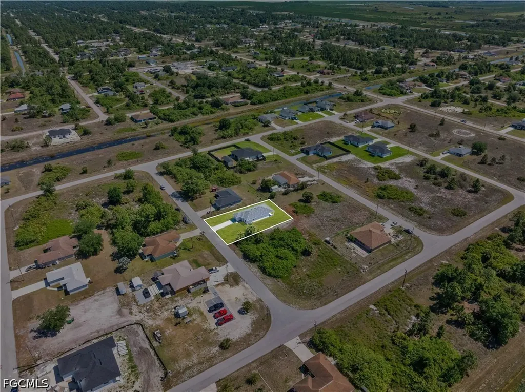 917 Margaret Avenue S Lehigh Acres FL 33974