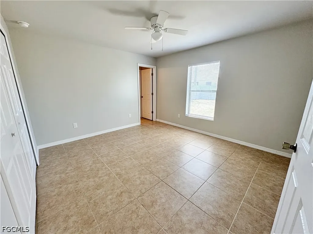 1020/1022 NE 8th Place Cape Coral FL 33909