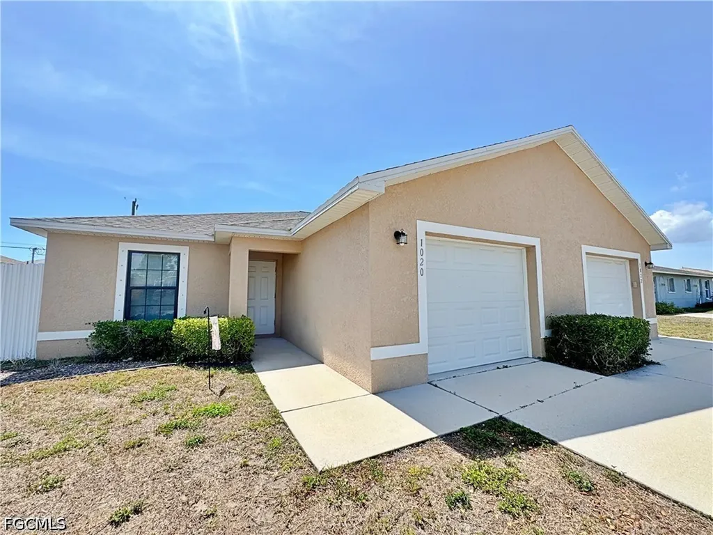 1020/1022 NE 8th Place Cape Coral FL 33909