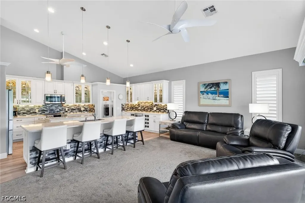 9512 Mariners Cove Lane Fort Myers FL 33919