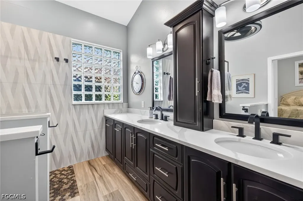 9512 Mariners Cove Lane Fort Myers FL 33919