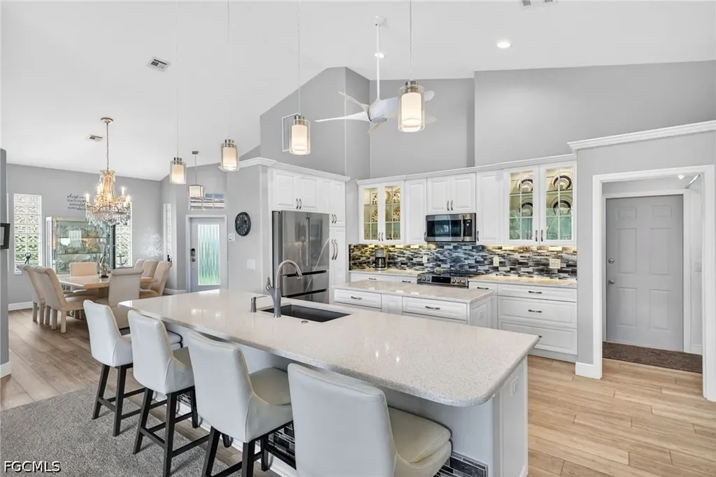9512 Mariners Cove Lane Fort Myers FL 33919