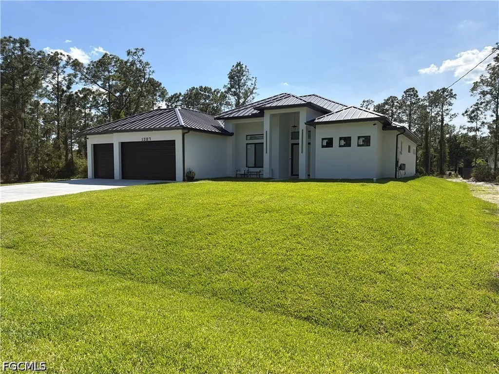 1207 Magnolia Avenue Lehigh Acres FL 33972