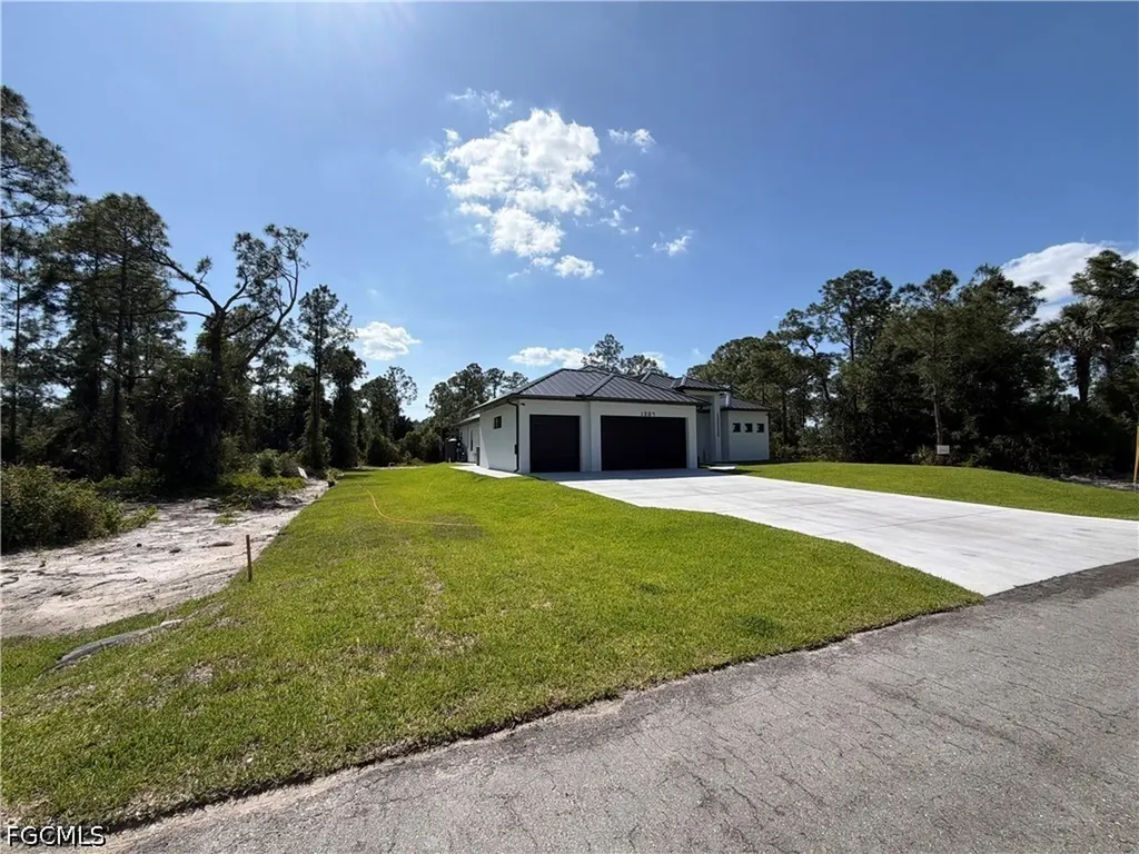 1207 Magnolia Avenue Lehigh Acres FL 33972