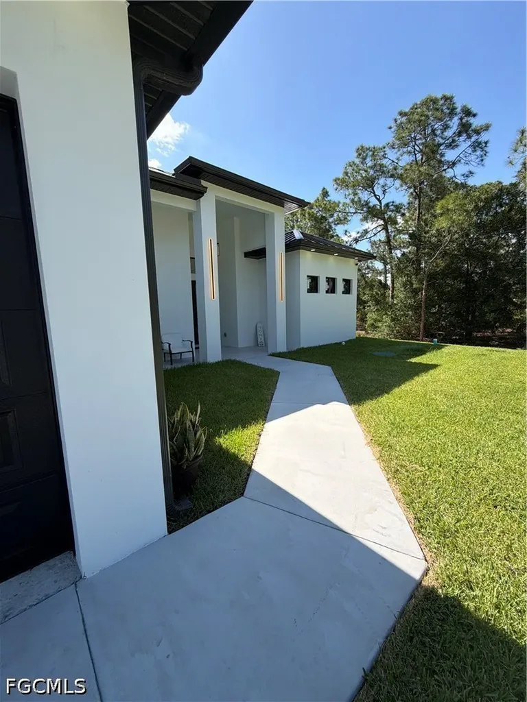 1207 Magnolia Avenue Lehigh Acres FL 33972