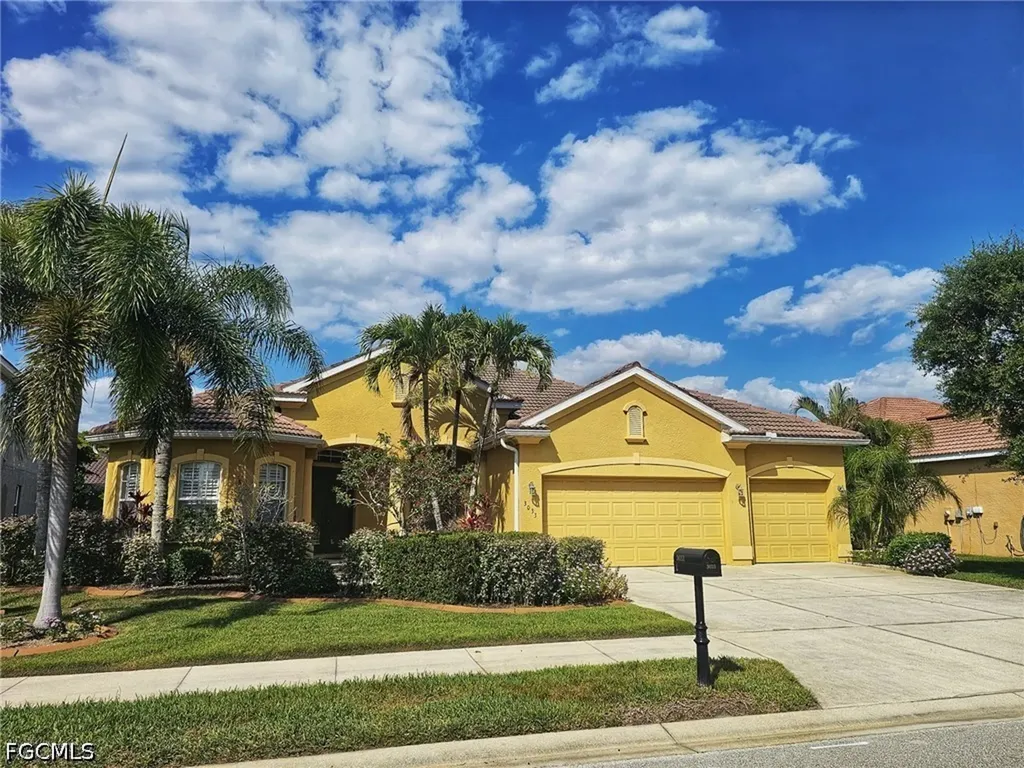 3033 Via Rialto Street Fort Myers FL 33905