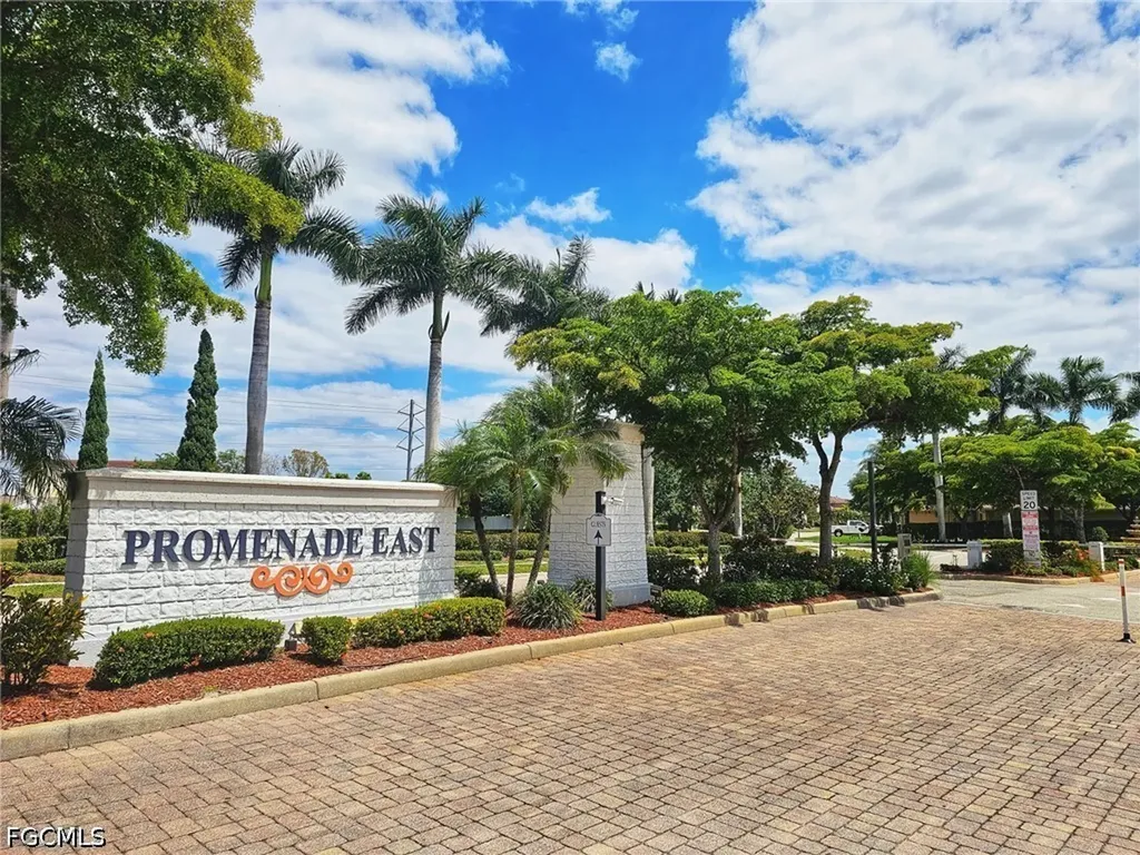 3033 Via Rialto Street Fort Myers FL 33905