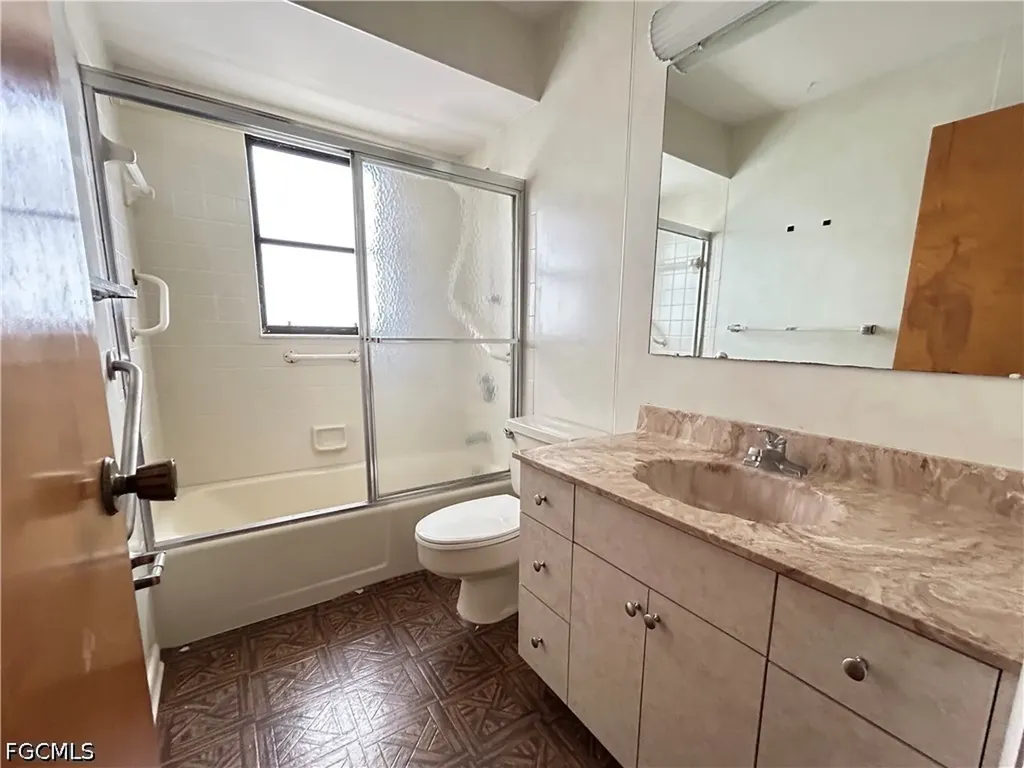 3419 SE 5th Avenue Cape Coral FL 33904