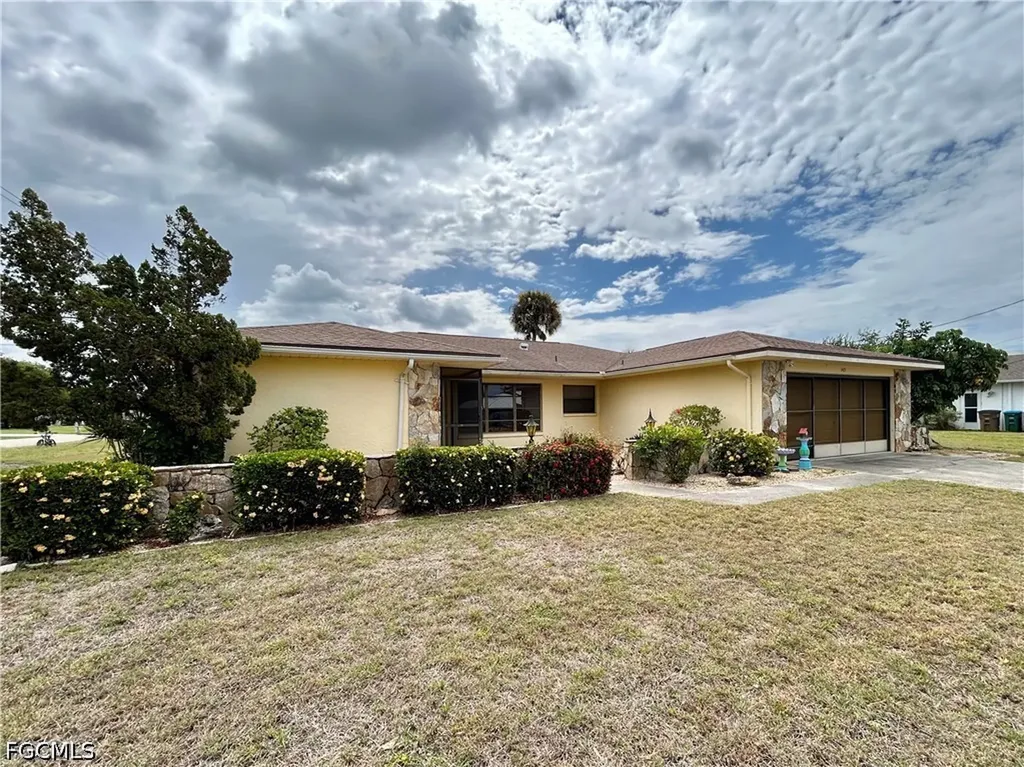 3419 SE 5th Avenue Cape Coral FL 33904