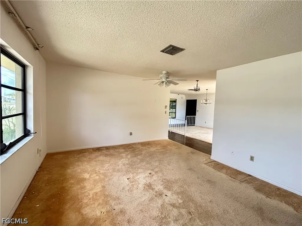 3419 SE 5th Avenue Cape Coral FL 33904