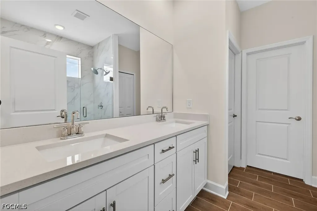 1748 NW 19th Street Cape Coral FL 33993