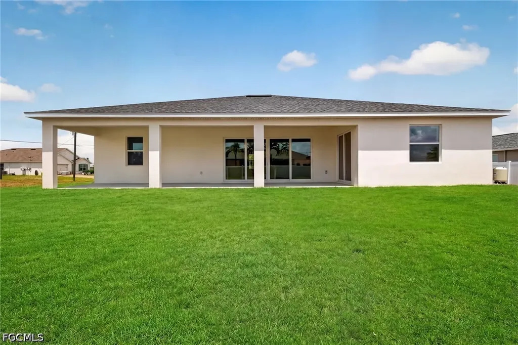 1748 NW 19th Street Cape Coral FL 33993