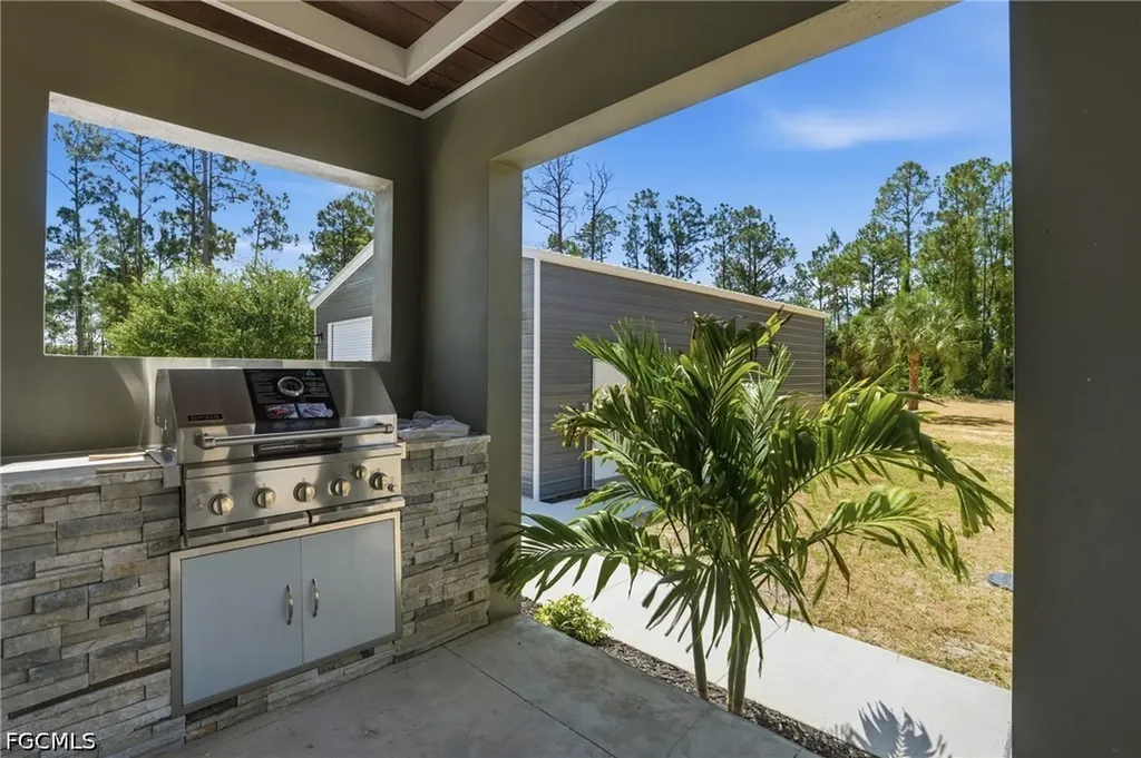 7933 5th Terrace Labelle FL 33935
