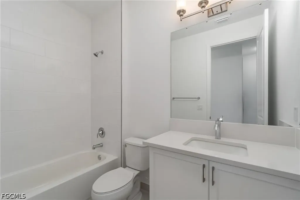 12750 Woodbury Drive Estero FL 33928