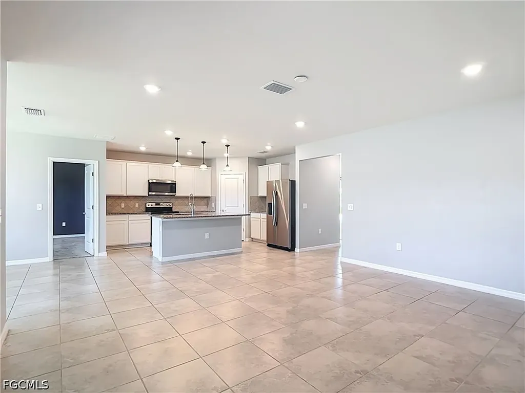 16056 Enclaves Cove Drive North Fort Myers FL 33917