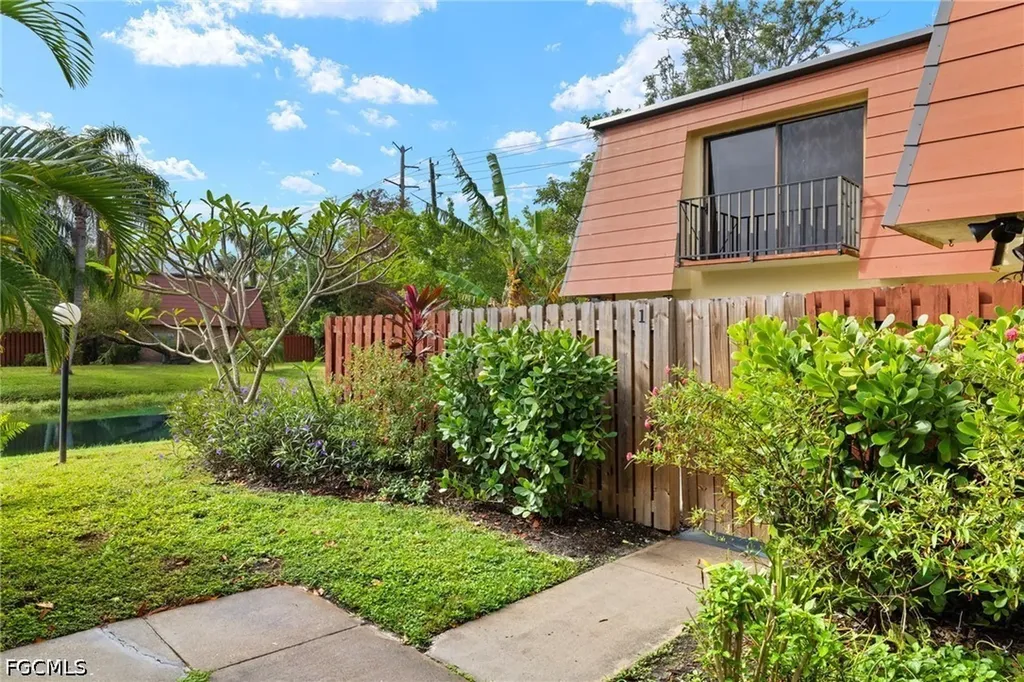 Fort Myers FL, 1520 Park Meadows Drive, Unit 1