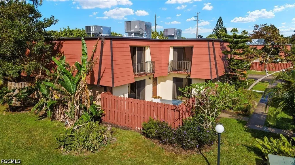 1520 Park Meadows Drive Fort Myers FL 33907