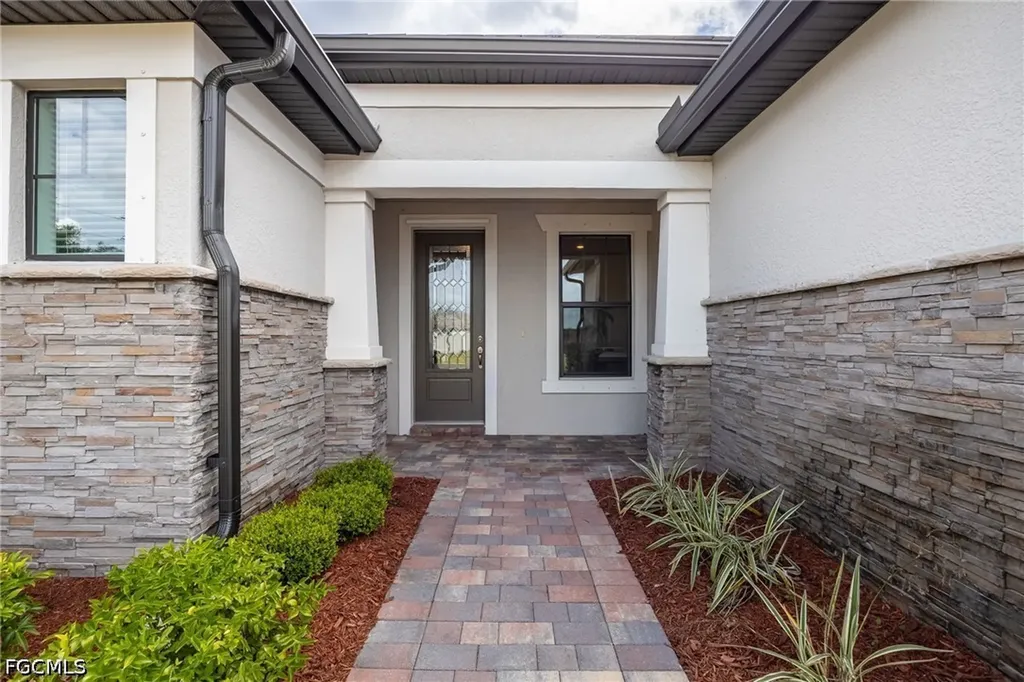 2968 Sagittaria Lane Alva FL 33920