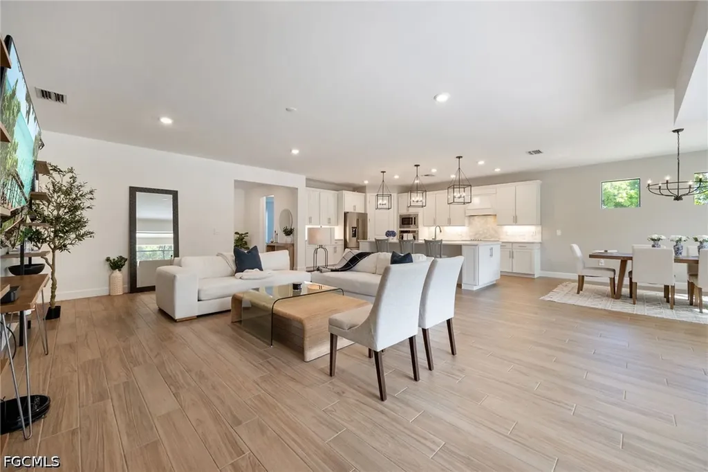 2968 Sagittaria Lane Alva FL 33920