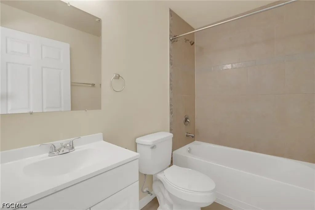 4623 SW 7th Place Cape Coral FL 33914
