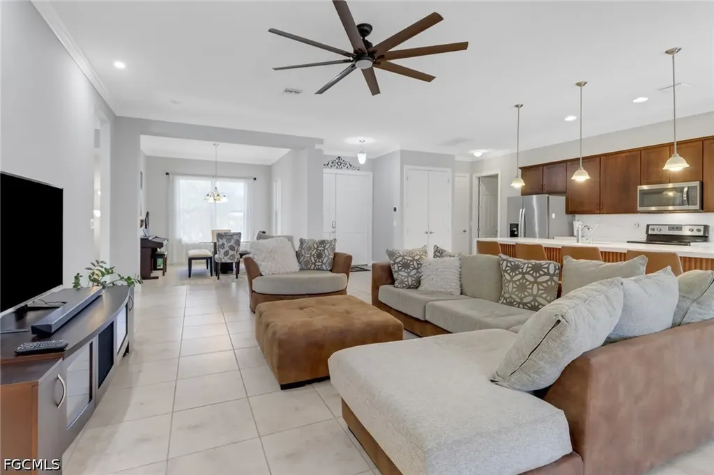 3411 SW 27th Place Cape Coral FL 33914