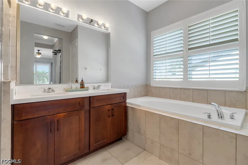 3411 SW 27th Place Cape Coral FL 33914