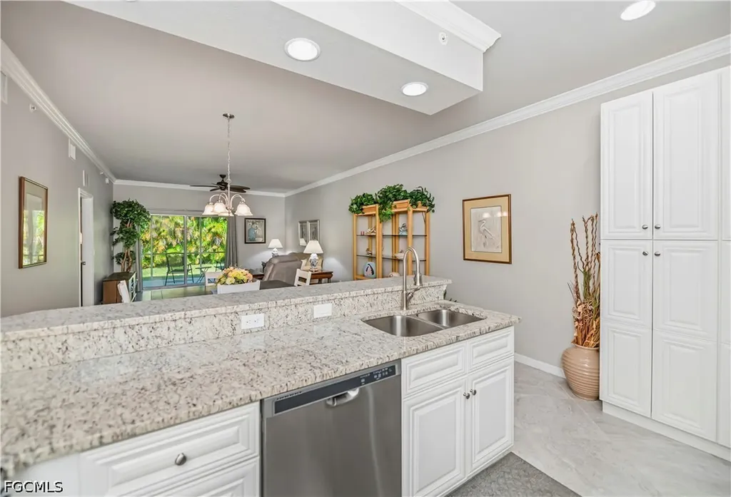 1051 Winding Pines Circle Cape Coral FL 33909