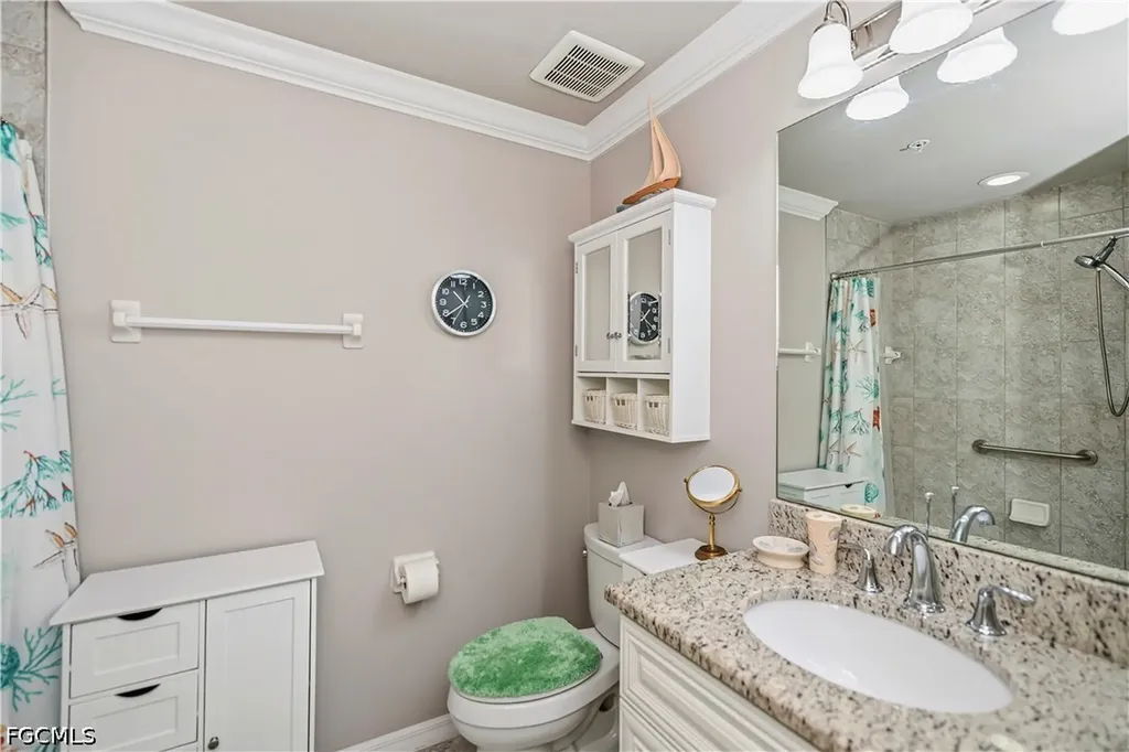 1051 Winding Pines Circle Cape Coral FL 33909